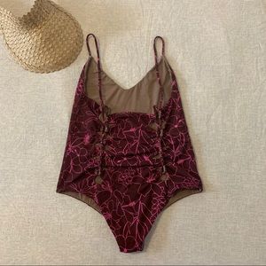 Acacia Neon Paradise Banyans